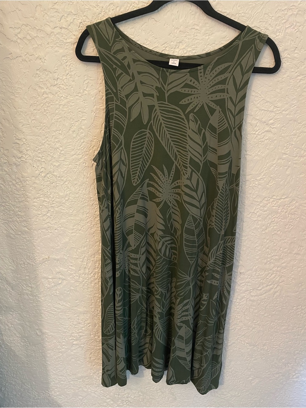 Old Navy Sleeveless Olive and Light Green Palm Leaf Print Swing Dress